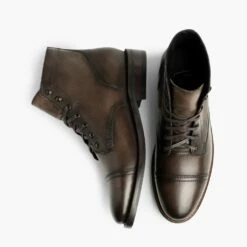Captain | Jasper -Thursday Boots Sales 1024x1024 Men Captain Jasper 080422 Flatlay1