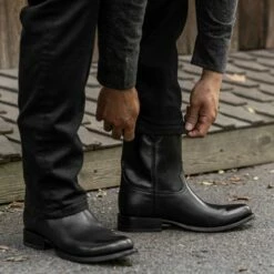 Frontier | Black -Thursday Boots Sales 1024x1024 Men Frontier Black 091322 1