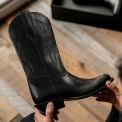 Maverick | Black 15 Maverick | Black -Thursday Boots Sales 1024x1024 Men Maverick Black 091322 3