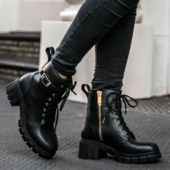 Coda | Black & Gold -Thursday Boots Sales 1024x1024 Women Coda BlackGold 011222 1