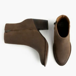 Highline | Savanna -Thursday Boots Sales 1024x1024 Women Highline Savannah 012423 Flatlay1