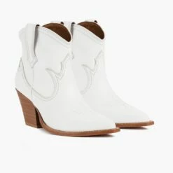Indio | White 11 Indio | White -Thursday Boots Sales 1024x1024 Women Indio White 011222 3.4