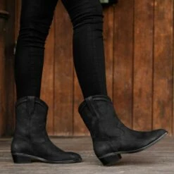Liberty | Black Matte -Thursday Boots Sales 1024x1024 Women Liberty BlackMatte 021022 1