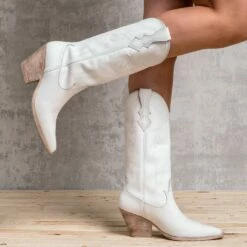 Rodeo | White 17 Rodeo | White -Thursday Boots Sales 1024x1024 Women Rodeo White 050522 3
