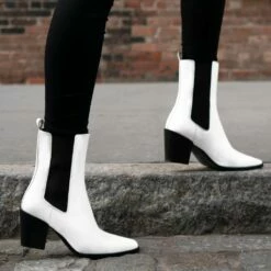 Soho | White 16 Soho | White -Thursday Boots Sales 1024x1024 Women Soho White 101821 2
