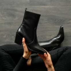 Soho Zip | Black -Thursday Boots Sales 1024x1024 Women SohoZip Black 092222 3
