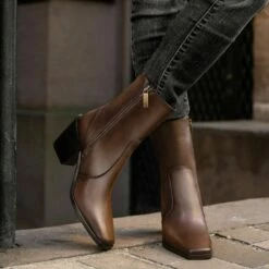 Soho Zip | Chocolate -Thursday Boots Sales 1024x1024 Women SohoZip Chocolate 031722 1