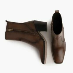 Soho Zip | Chocolate -Thursday Boots Sales 1024x1024 Women SohoZip Chocolate 031822 Flatlay