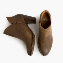 Uptown | Auburn 14 Uptown | Auburn -Thursday Boots Sales 1024x1024 Women Uptown Auburn 102122 Flatlay