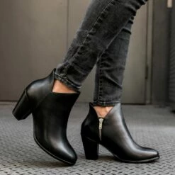 Uptown | Black -Thursday Boots Sales 1024x1024 Women Uptown Black 092022 1