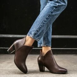 Uptown | Old English -Thursday Boots Sales 1024x1024 Women Uptown OldEnglish 102422 1