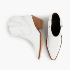 Indio | White 14 Indio | White -Thursday Boots Sales 1024x1024 Womens Indio White 112621 Flatlay2